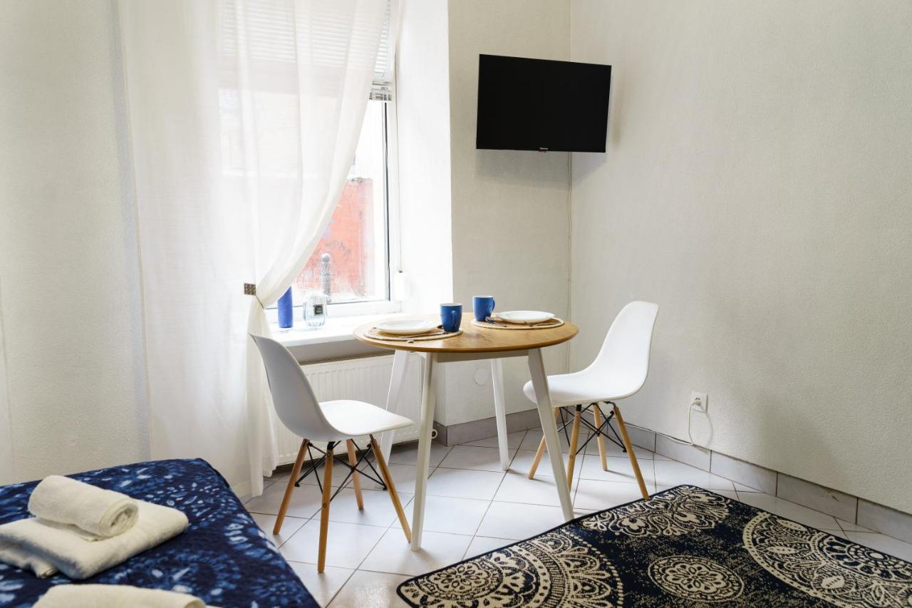 Charming Apartments In The Heart Of Lviv - Valova, Nasypna Str Buitenkant foto
