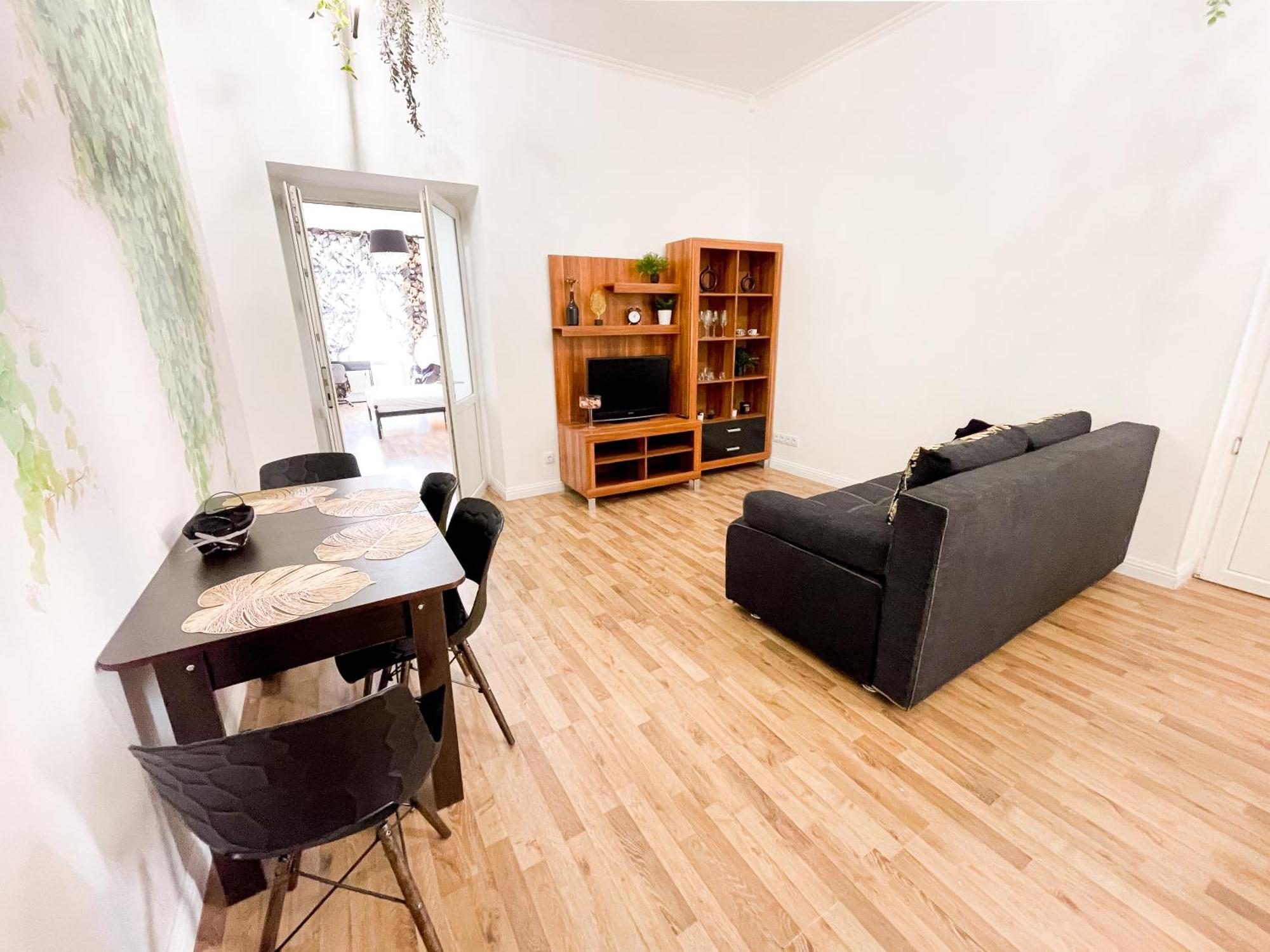 Charming Apartments In The Heart Of Lviv - Valova, Nasypna Str Buitenkant foto